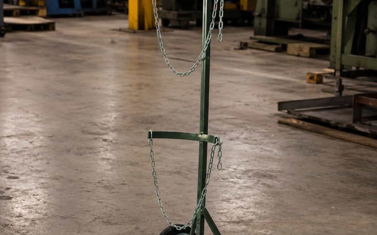 Carrinho para cilindro de oxigênio e acetileno: segurança em primeiro lugar
